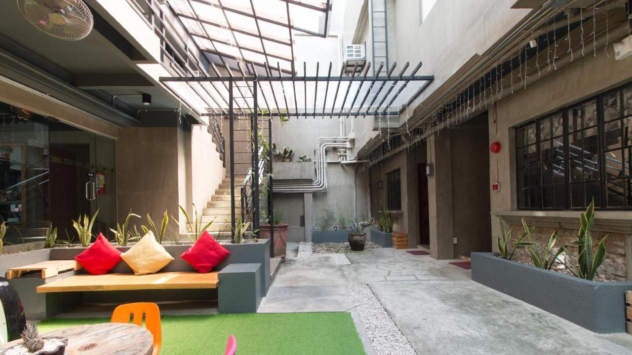 Reddoorz Plus @ Taft North Mandurriao Iloilo Exterior foto