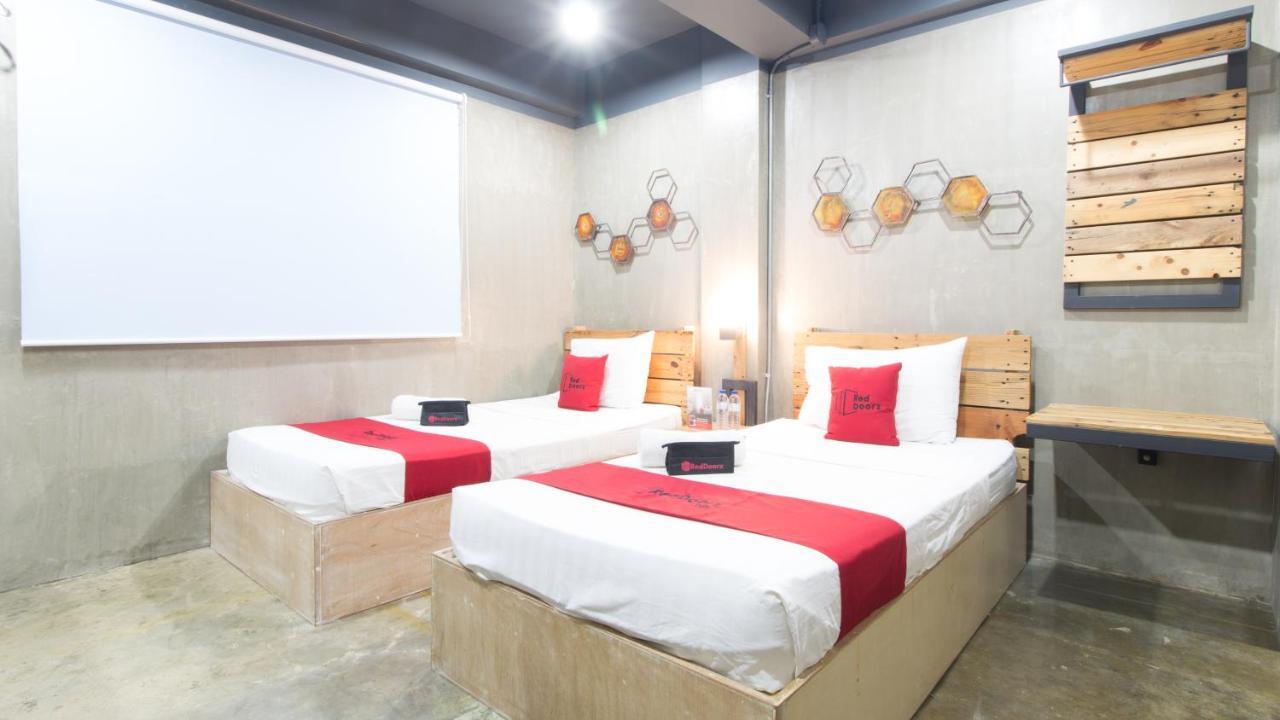 Reddoorz Plus @ Taft North Mandurriao Iloilo Exterior foto