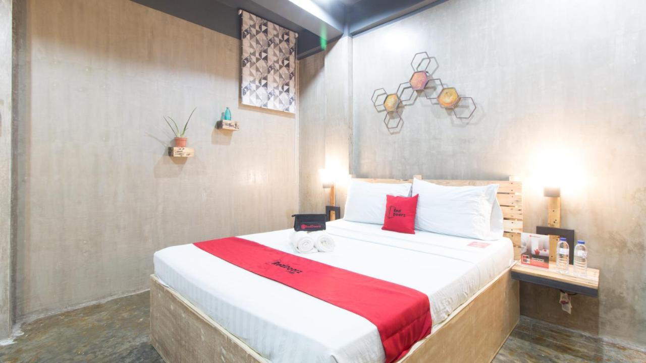 Reddoorz Plus @ Taft North Mandurriao Iloilo Exterior foto