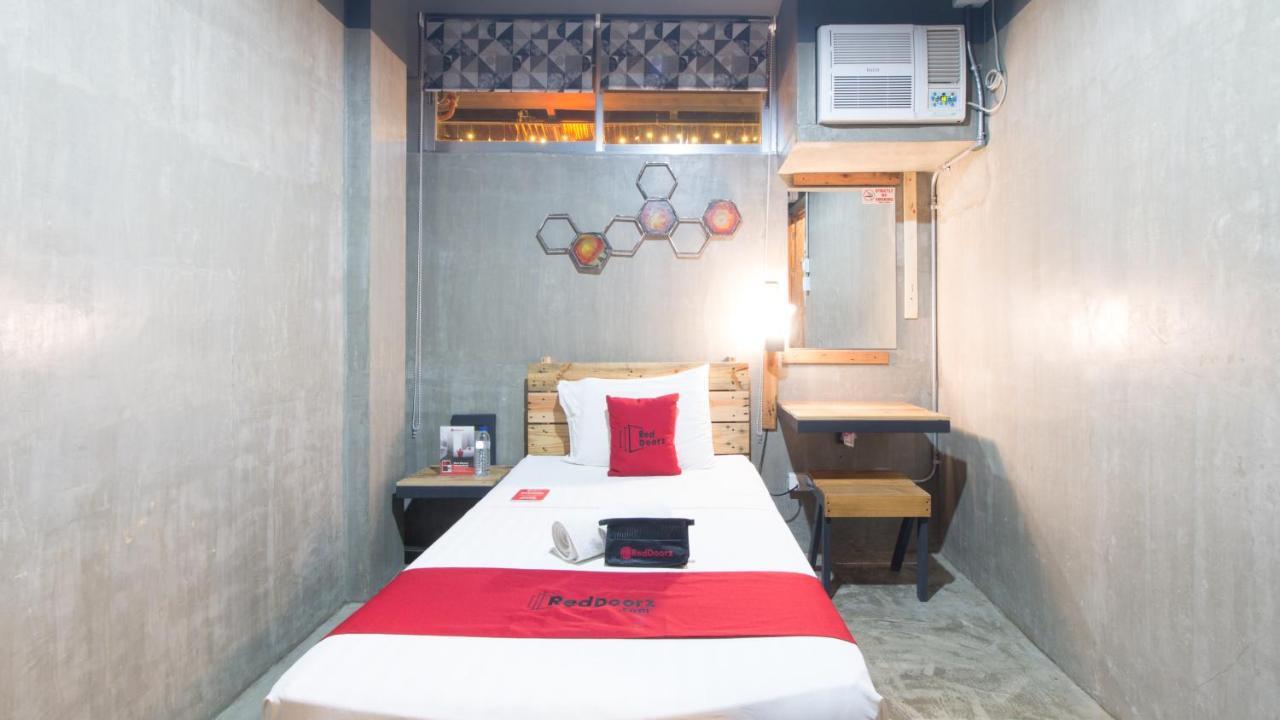 Reddoorz Plus @ Taft North Mandurriao Iloilo Exterior foto