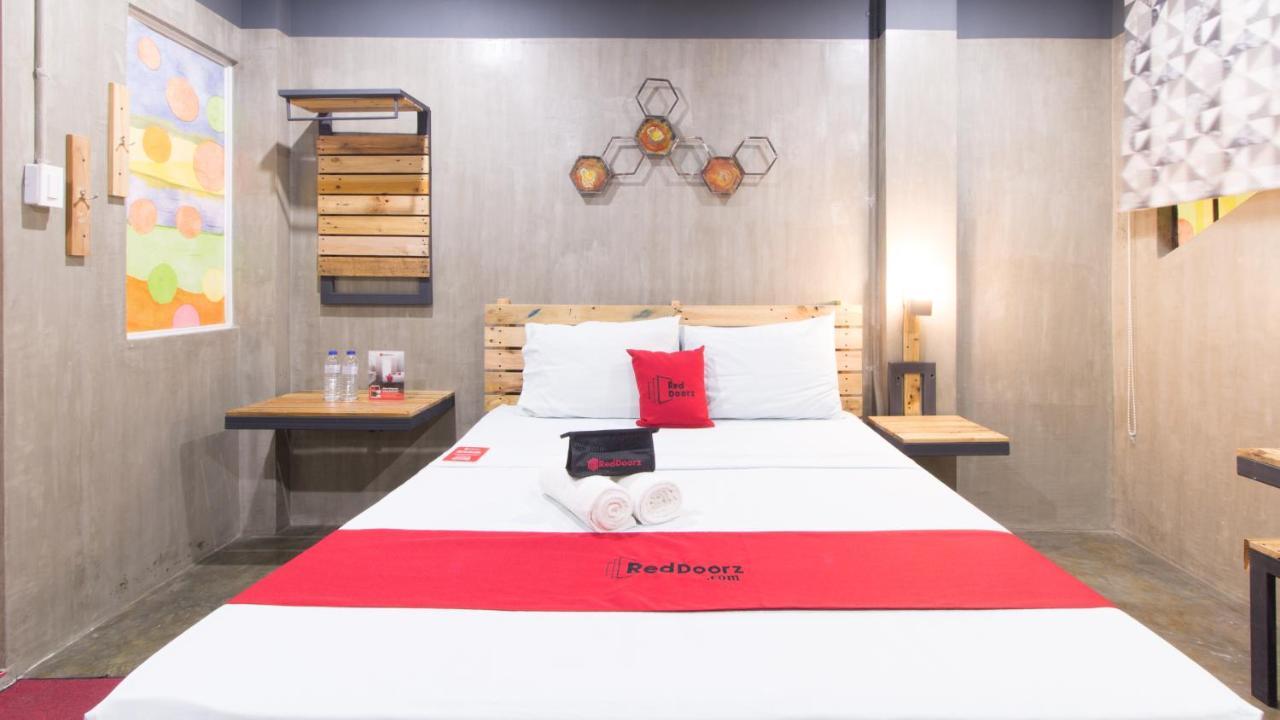 Reddoorz Plus @ Taft North Mandurriao Iloilo Exterior foto
