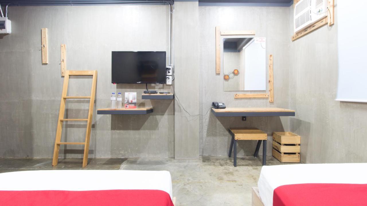 Reddoorz Plus @ Taft North Mandurriao Iloilo Exterior foto