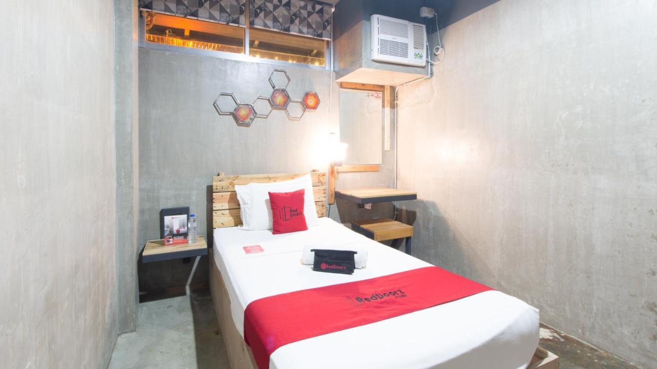 Reddoorz Plus @ Taft North Mandurriao Iloilo Exterior foto