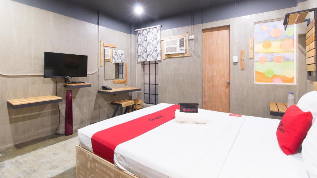 Reddoorz Plus @ Taft North Mandurriao Iloilo Exterior foto